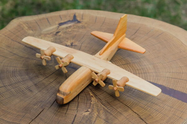 Samolot z drewna, model - Hercules