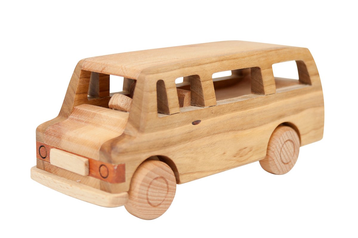 Samochód z drewna 