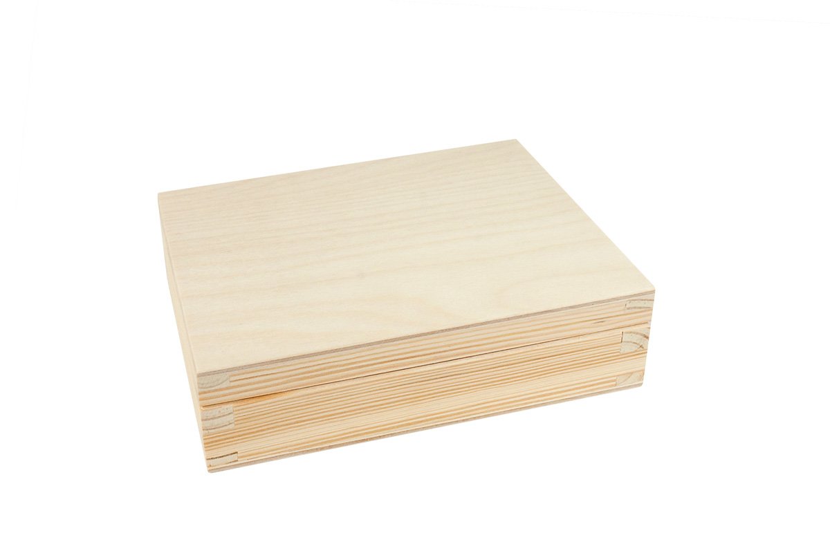 Drewniane pudełko na karty