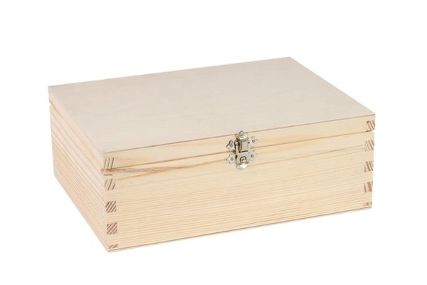Drewniane pudełko z sorterem
