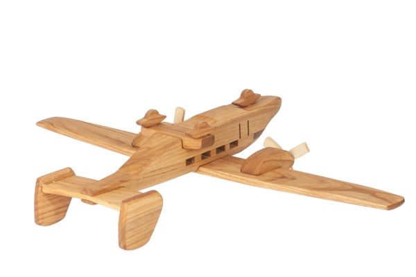 Samolot z drewna Bryza PZL M28