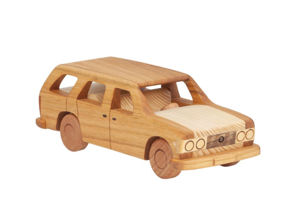 Duży, drewniany model "Fiat 125p kombi"