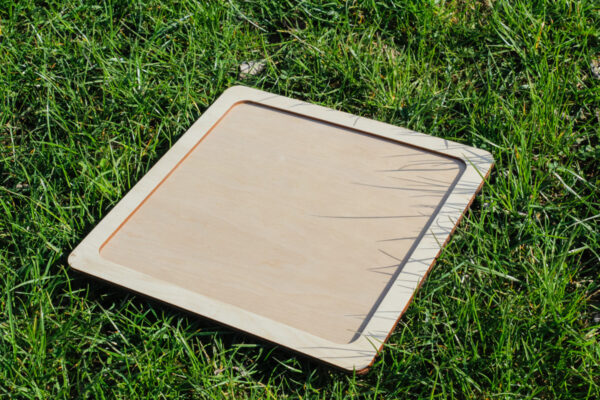 Kwadratowa, drewniana tacka - baza dla kreatywnych prac